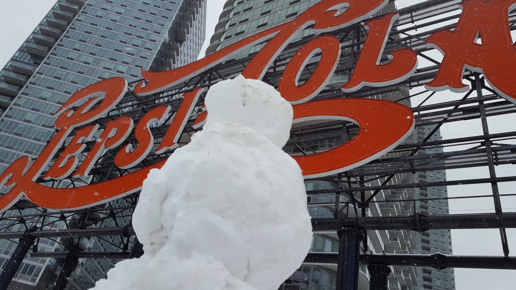 Snowman Pepsi Sign